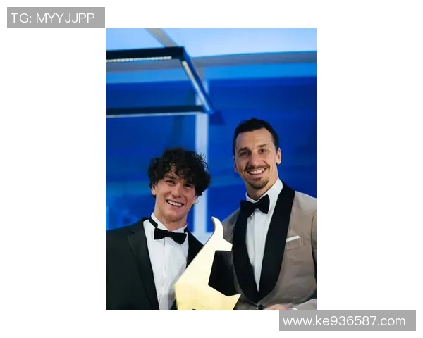 前国米球星伊布拉希莫维奇正式宣布退役，球迷纷纷感慨